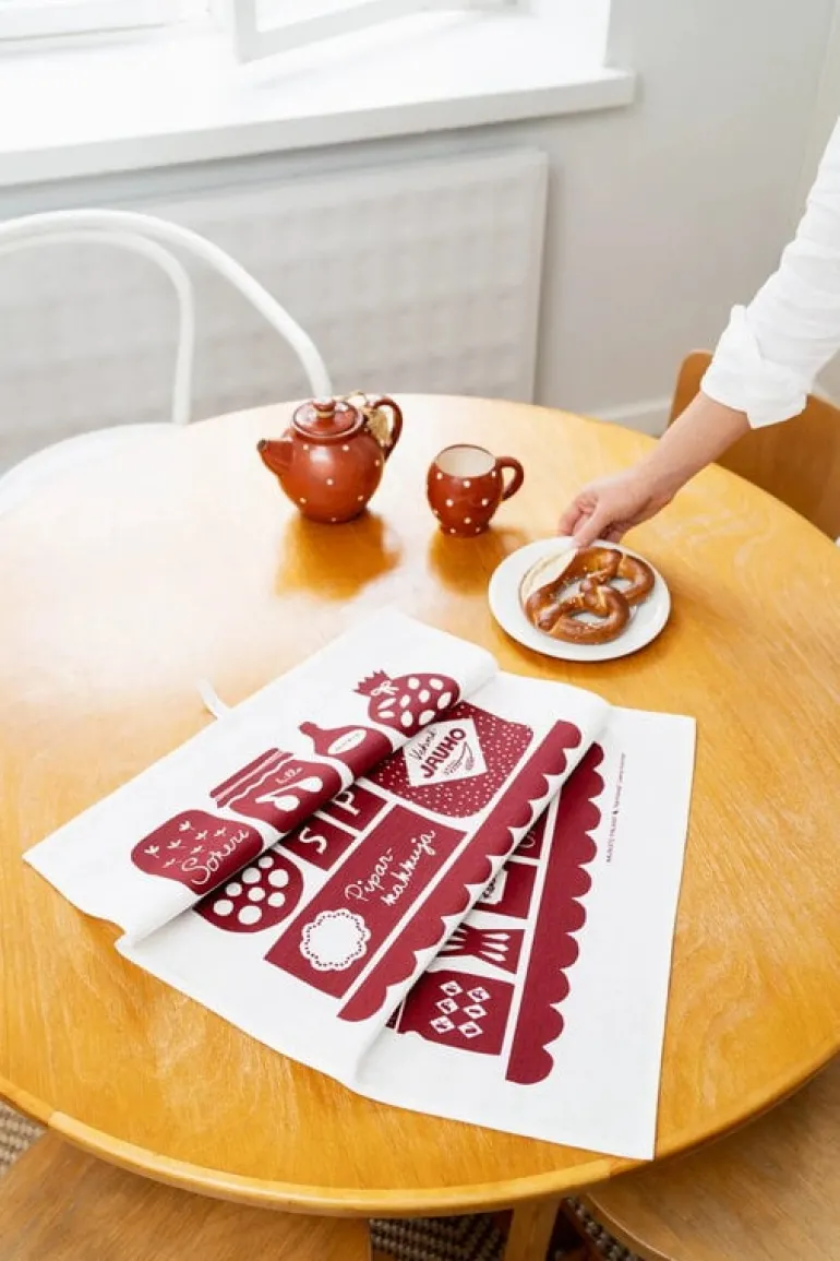 Kauniste Keittiössä tea towel, red