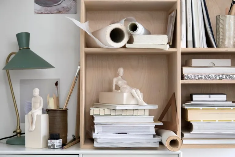 Kähler The Attentive One figure