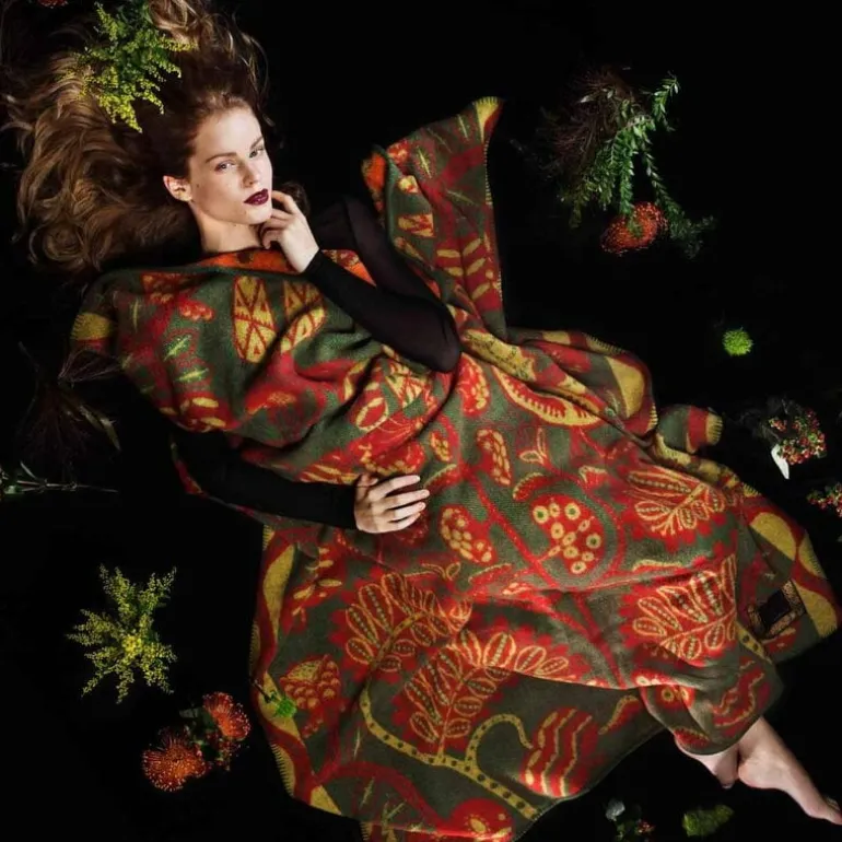 Klaus Haapaniemi & Co. Bees blanket, green