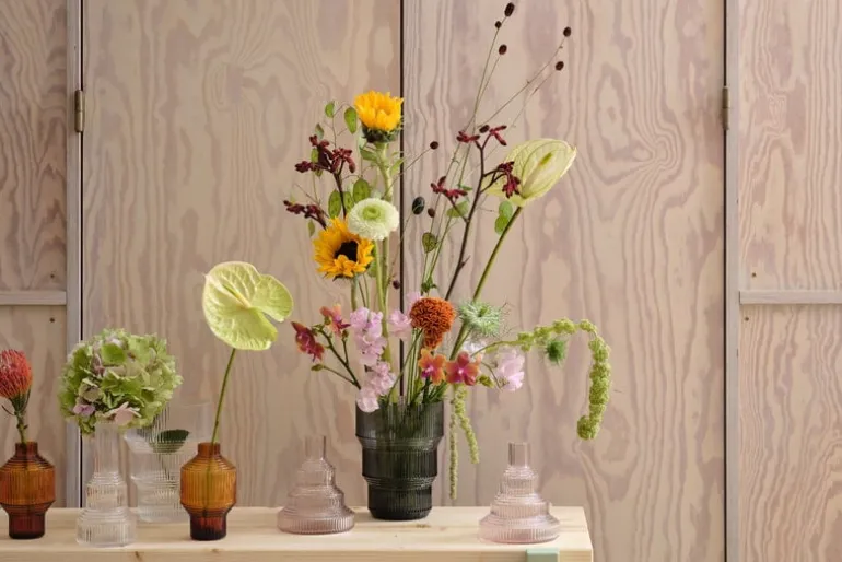 Kosta Boda Pavilion tulip vase, 173 mm, clear