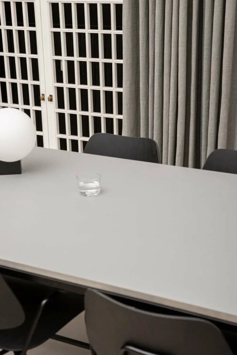 Labofa Heritage 11.1 chair, black oak - black