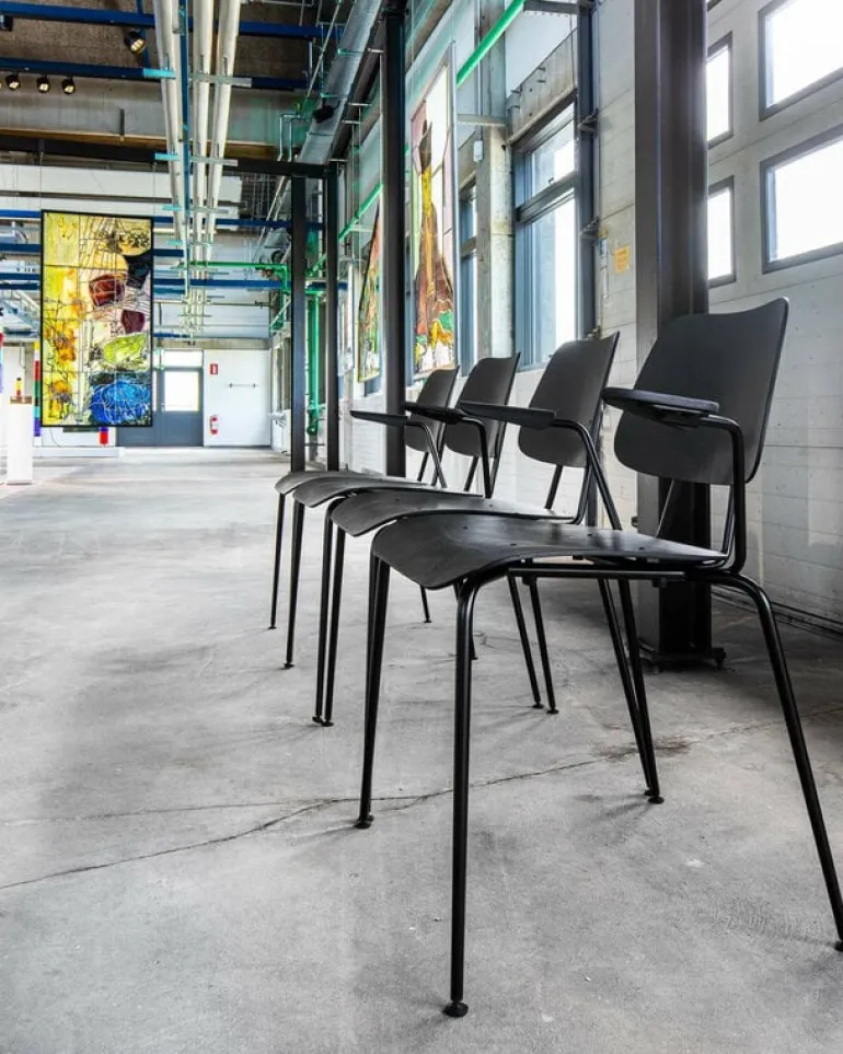 Labofa Heritage 11.1 chair, black oak - black