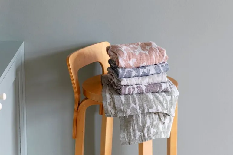 Lapuan Kankurit Jäkälä hand towel, white - linen