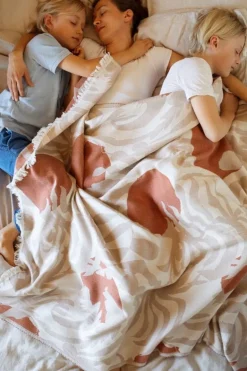 Lapuan Kankurit Kuutamo blanket, beige - cinnamon