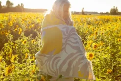 Lapuan Kankurit Kuutamo throw, beige - yellow