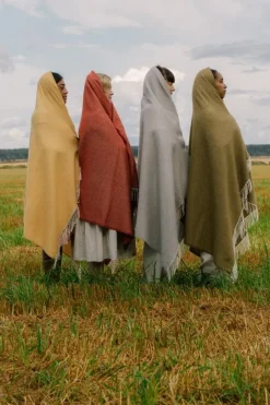 Lapuan Kankurit Lepo blanket, 135 x 180 cm, white - ochre