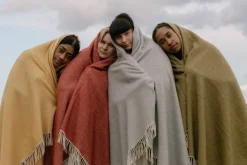 Lapuan Kankurit Lepo blanket, 135 x 180 cm, white - grey