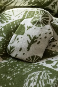 Lapuan Kankurit Metsikkö blanket, olive - white