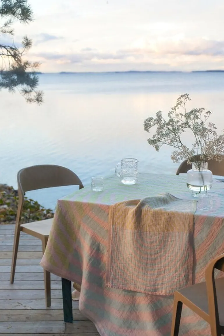 Lapuan Kankurit Metsälampi hand towel, rose - grey - lime