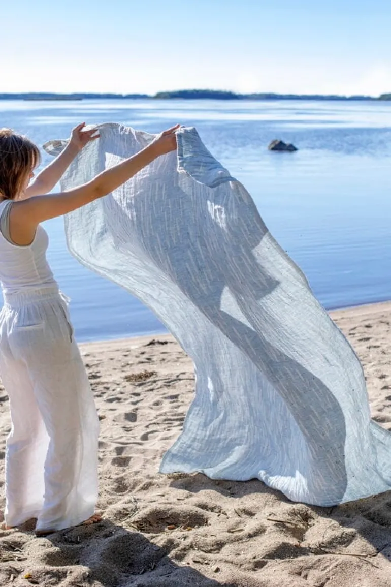 Lapuan Kankurit Osmankäämi table cloth/throw, 145 x 200 cm, linen - blue