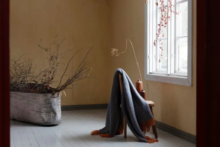 Lapuan Kankurit Revontuli mohair blanket, rust - denim blue