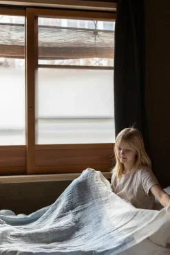 Lapuan Kankurit Saari table cloth/throw, 145 x 200 cm, white - blue