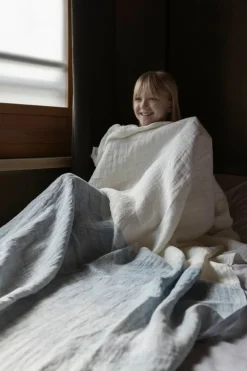 Lapuan Kankurit Saari table cloth/throw, 145 x 200 cm, white - blue