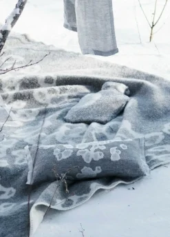 Lapuan Kankurit Saimaannorppa blanket