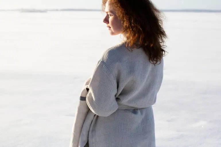 Lapuan Kankurit Terva bathrobe, white - linen