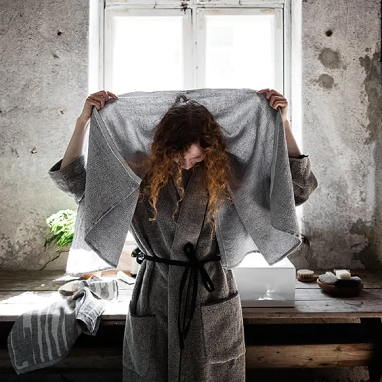 Lapuan Kankurit Terva giant towel, white - linen