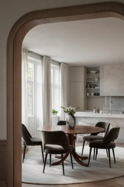 LAYERED Residue rug, 180 x 270 cm, bone white