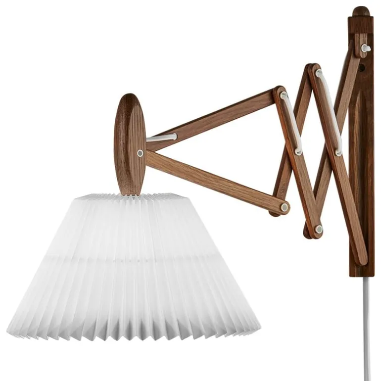Le Klint Sax 223-2/17 wall lamp, smoked oak