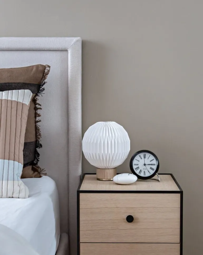 Le Klint 375XS table lamp