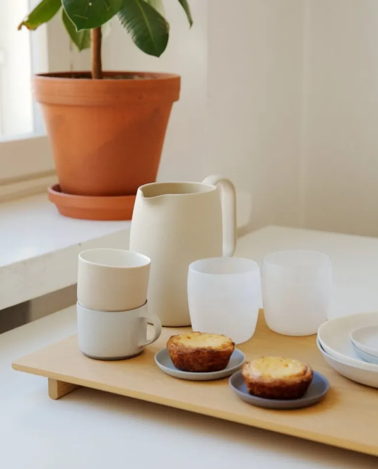 Lokal Helsinki Tyyni tray, M, ochre