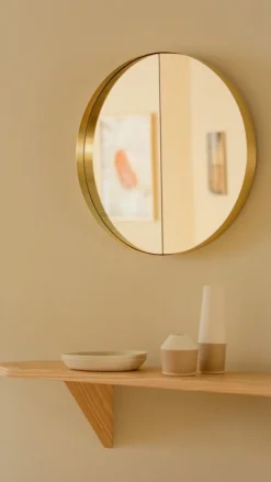 Lokal Helsinki Vino 40 mirror, brass, outward