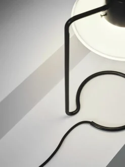 Louis Poulsen AJ Oxford table lamp, 410 mm, opal glass