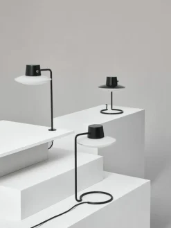 Louis Poulsen AJ Oxford table lamp, 410 mm, opal glass