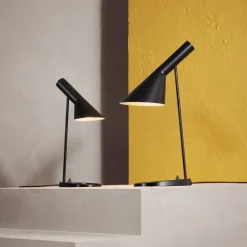 Louis Poulsen AJ table lamp, black