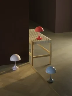Louis Poulsen Panthella 160 Portable V3 table lamp, coral