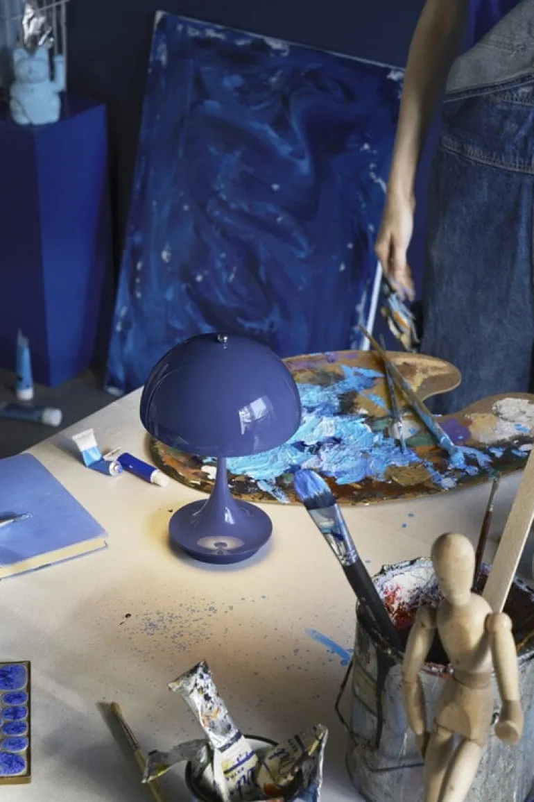 Louis Poulsen Panthella 160 Portable V3 table lamp, indigo blue