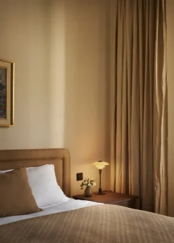 Louis Poulsen PH 2/1 table lamp, Limited edition, dusty terracotta