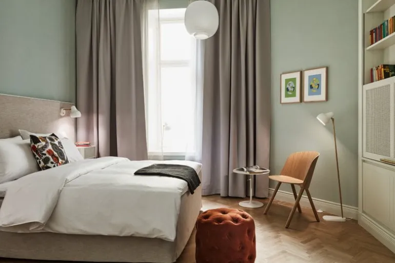 Louis Poulsen VL45 Radiohus 370 pendant