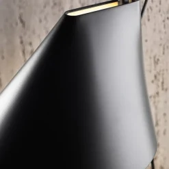 Louis Poulsen Yuh wall lamp, black