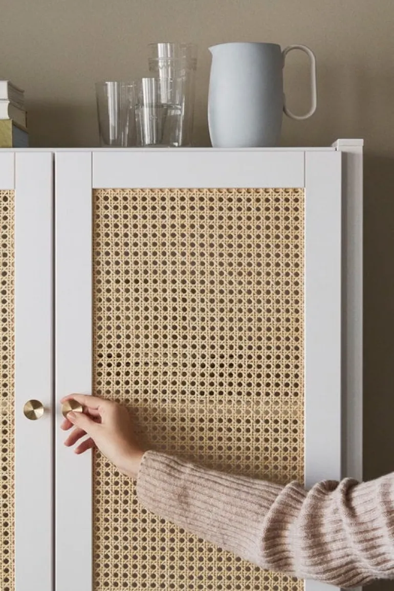 Lundia Classic cabinet w/ rattan doors, 84 x 149 cm, white lacquered