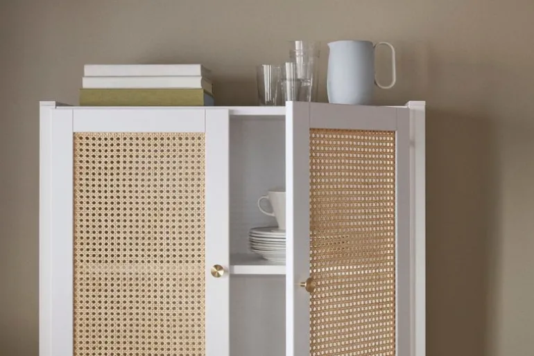 Lundia Classic cabinet w/ rattan doors, 84 x 149 cm, white lacquered