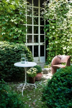 Magis Vigna table, small