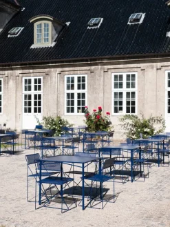 Magnus Olesen X-Line chair, blue