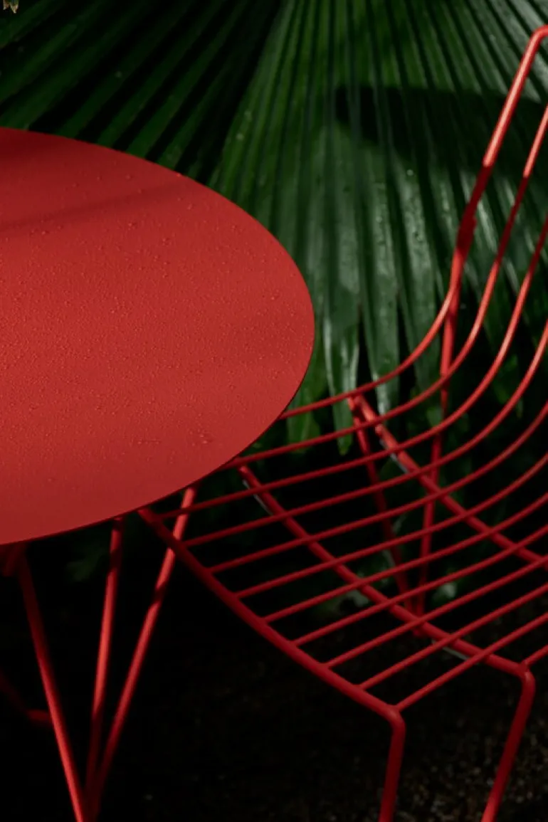 Massproductions Tio chair, pure red