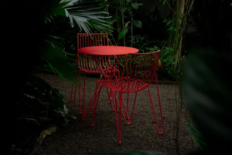 Massproductions Tio chair, pure red