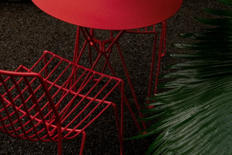 Massproductions Tio chair, pure red