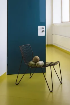 Massproductions Tio easy chair, burgundy