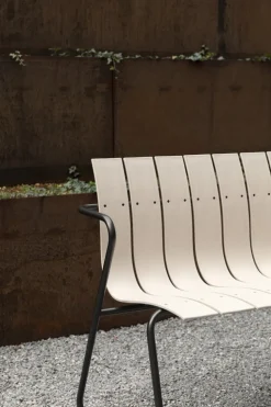 Mater Ocean bench, sand