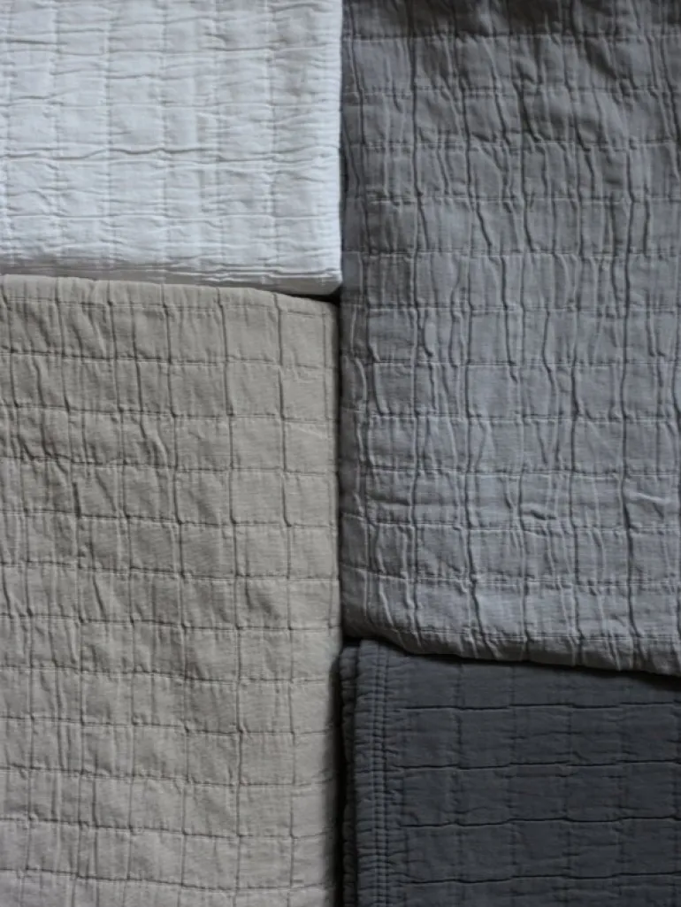 Matri Aava double bed cover, 260 x 260 cm, light grey