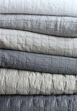 Matri Aava double bed cover, 260 x 260 cm, light grey