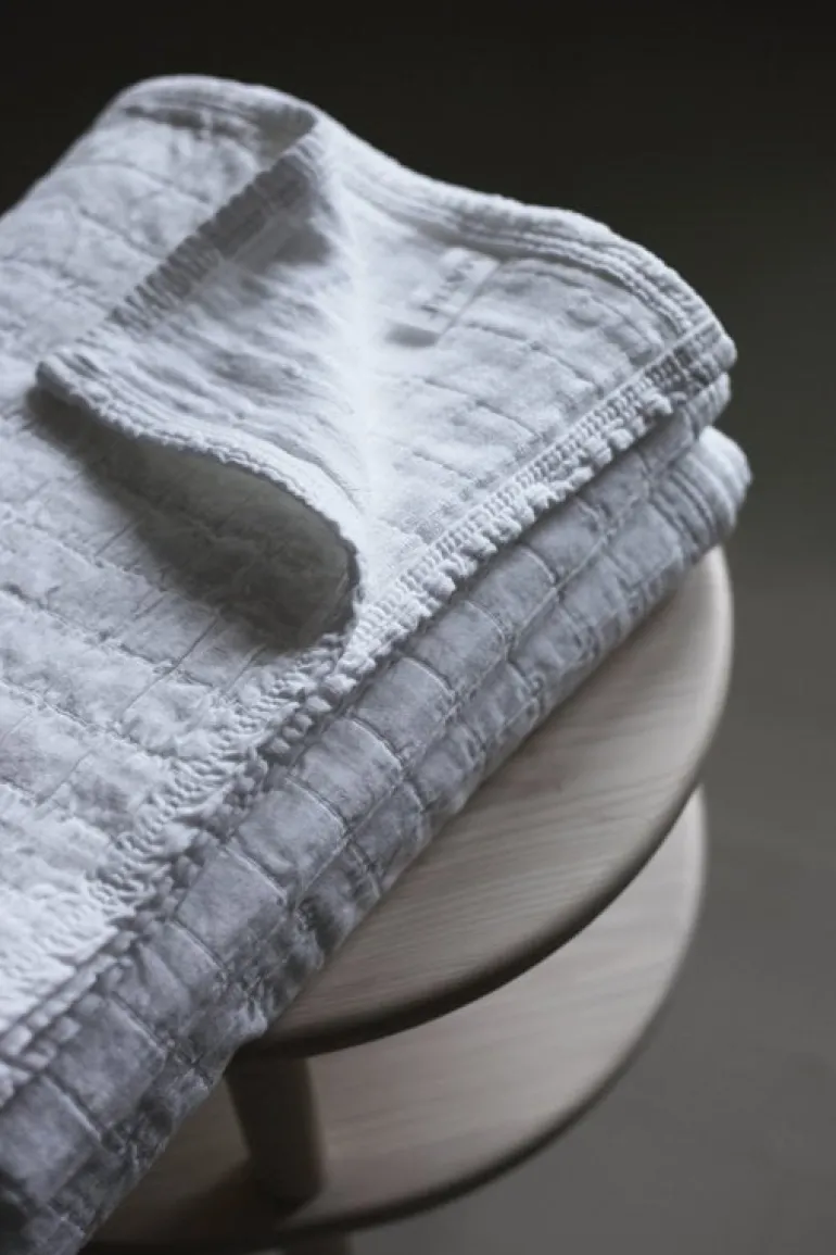 Matri Aava double bed cover, 260 x 260 cm, white