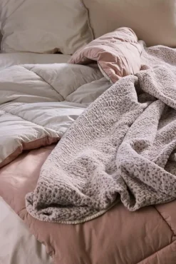 Matri Enni single bed cover, 160 x 260 cm, rose powder