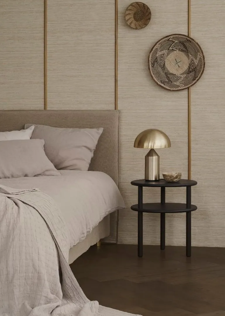 Matri Lempi bedside table, black