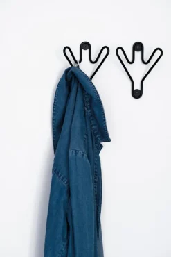 Maze Buddy wall hanger, black