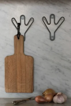 Maze Buddy wall hanger, black