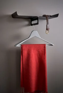 Maze Kite hat rack, black